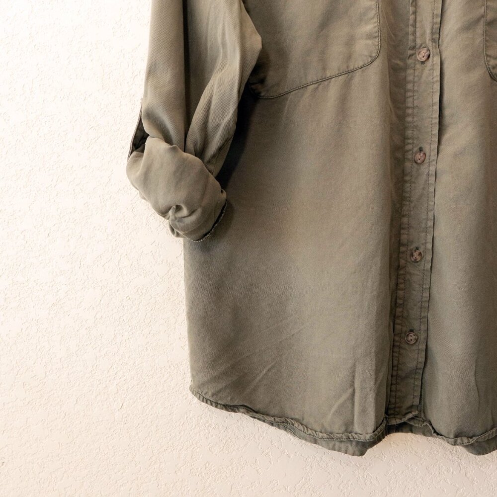 Social Standard Sanctuary M Olive 100% Tencel Roll Tab Button Shirt - Picture 6 of 12